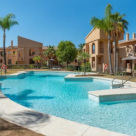 Elegant 3-bedroom With Incredible Sea Views *
